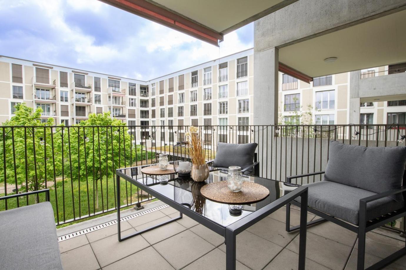 Special Einstein Iiv Apartment, Messe Kleinbasel 10-Star Bagian luar foto